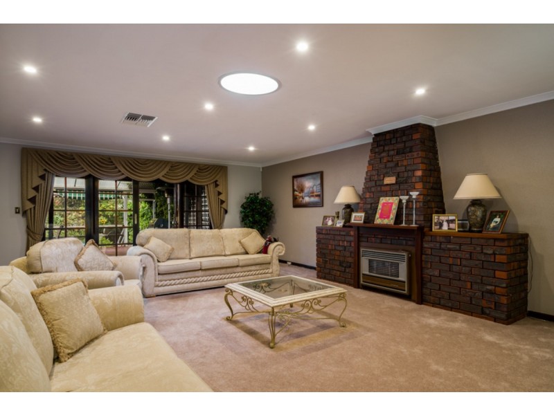 32 Nelson Street, Bedfordale WA 6112