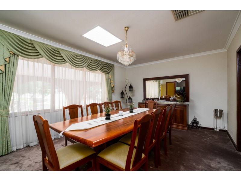 32 Nelson Street, Bedfordale WA 6112