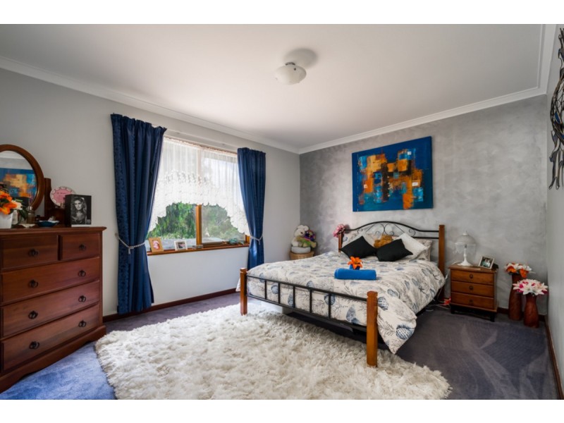 32 Nelson Street, Bedfordale WA 6112