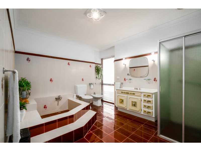 32 Nelson Street, Bedfordale WA 6112