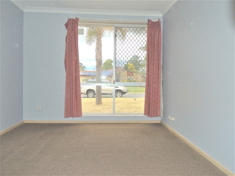 17 Durack Crescent, Gosnells WA 6110