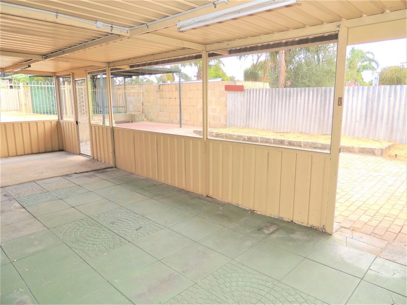 17 Durack Crescent, Gosnells WA 6110