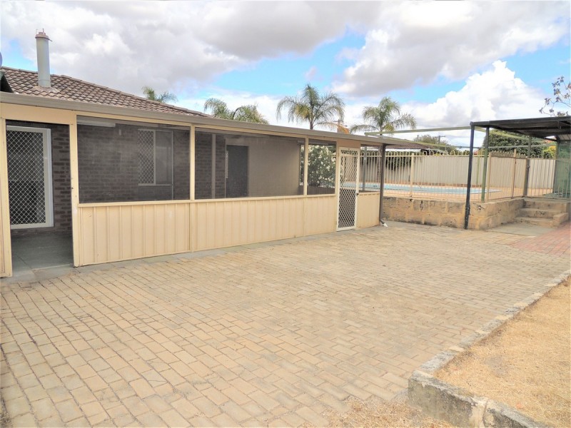 17 Durack Crescent, Gosnells WA 6110
