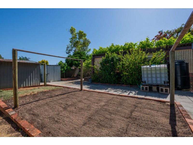 21 Charles Street, Kelmscott WA 6111