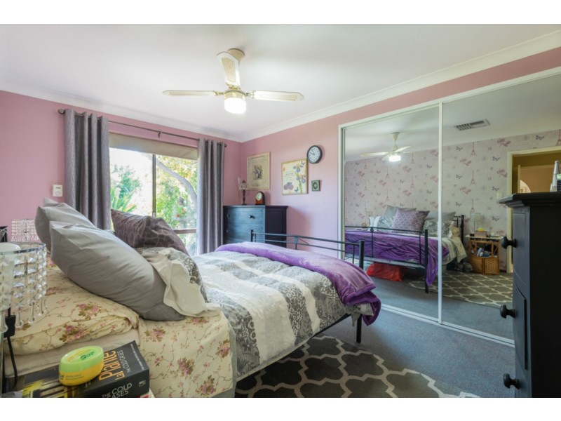 21 Charles Street, Kelmscott WA 6111