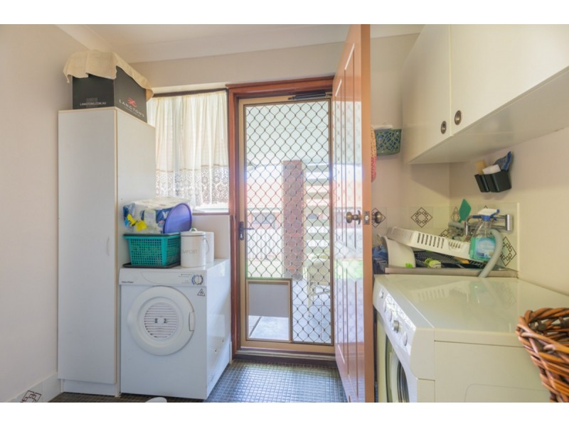 21 Charles Street, Kelmscott WA 6111