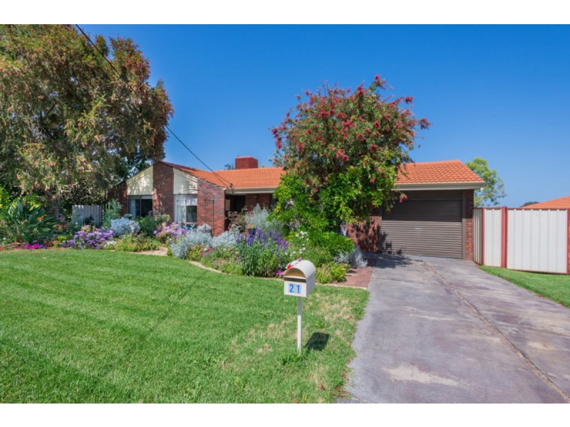 21 Charles Street, Kelmscott WA 6111