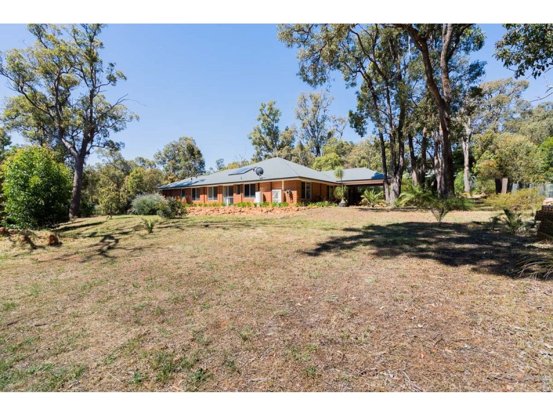 1 Costata Cove, Roleystone WA 6111