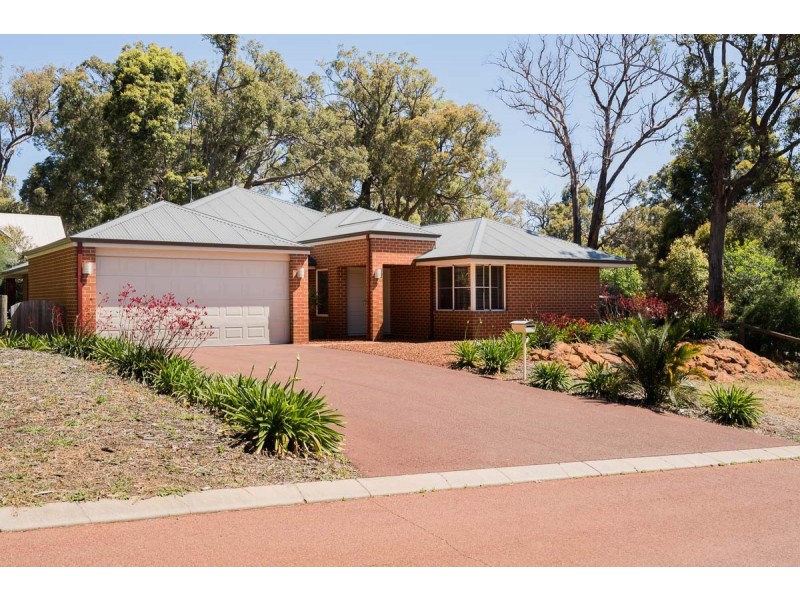 1 Costata Cove, Roleystone WA 6111