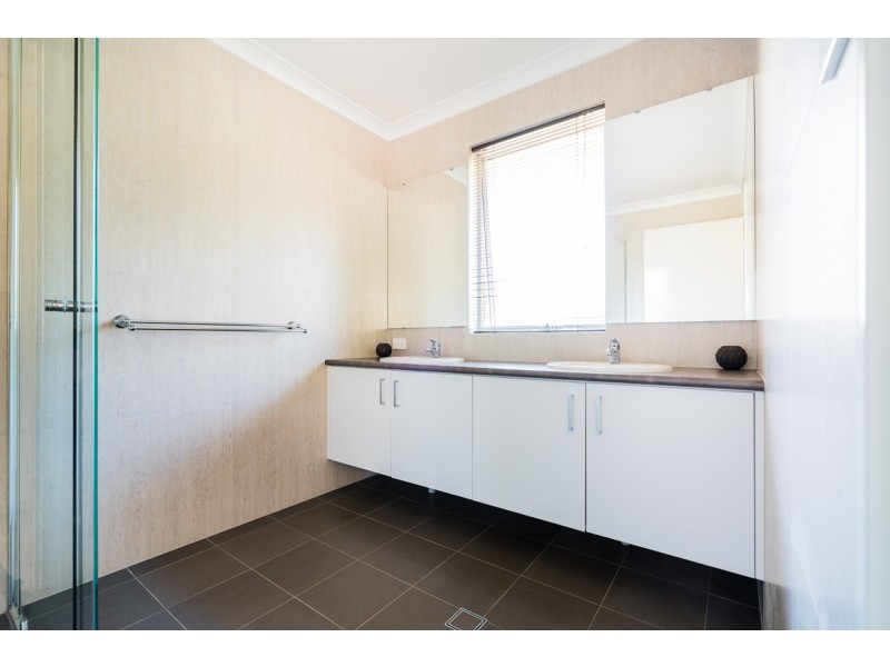 1 Costata Cove, Roleystone WA 6111