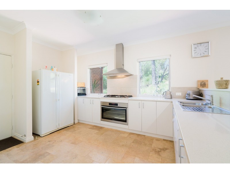 1 Costata Cove, Roleystone WA 6111