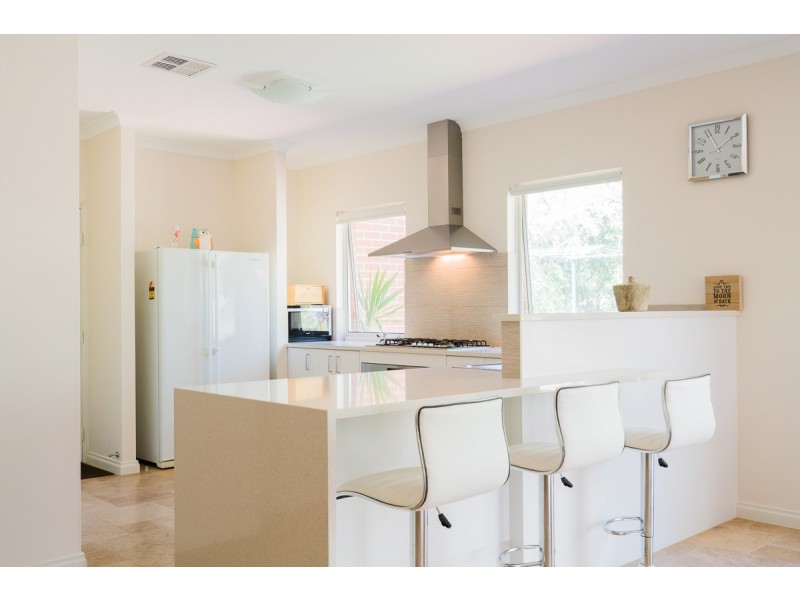 1 Costata Cove, Roleystone WA 6111