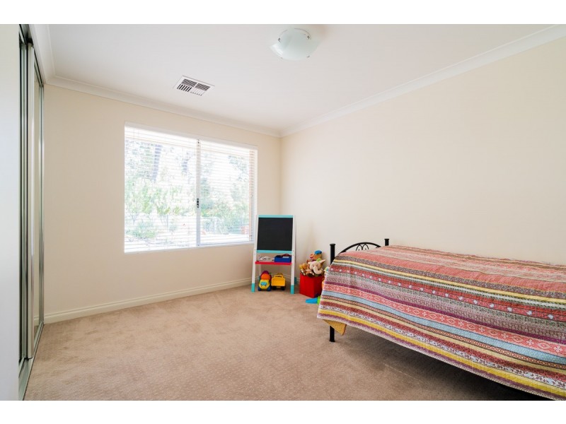 1 Costata Cove, Roleystone WA 6111