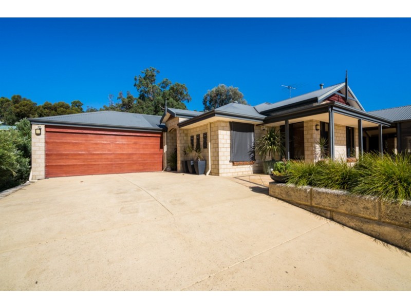 38 Hill Street, Kelmscott WA 6111