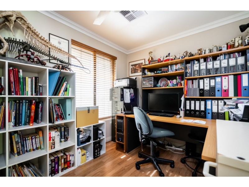 38 Hill Street, Kelmscott WA 6111