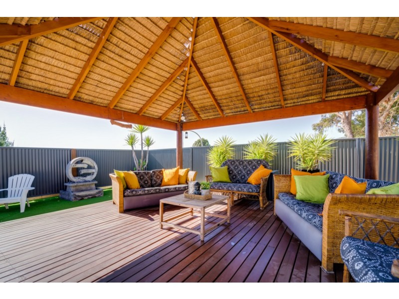 38 Hill Street, Kelmscott WA 6111