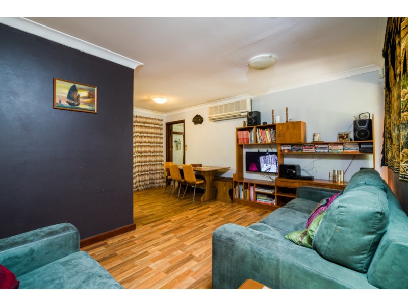 30 Ranford Street, Kelmscott WA 6111