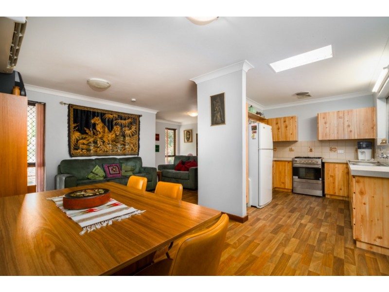 30 Ranford Street, Kelmscott WA 6111