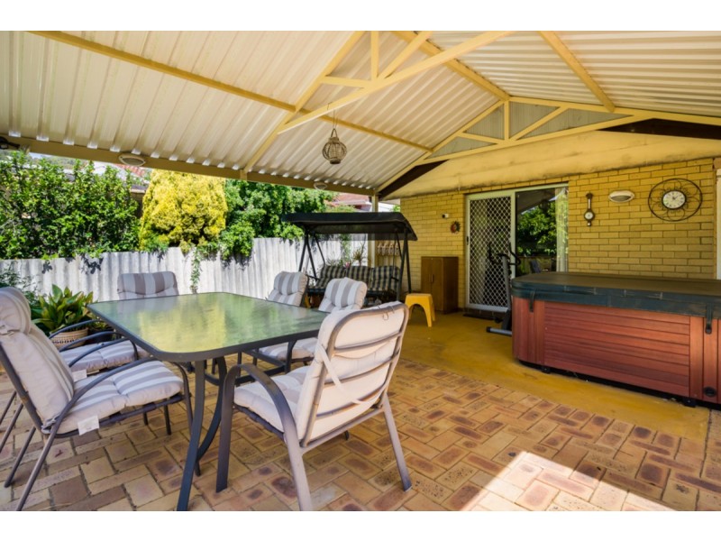 30 Ranford Street, Kelmscott WA 6111