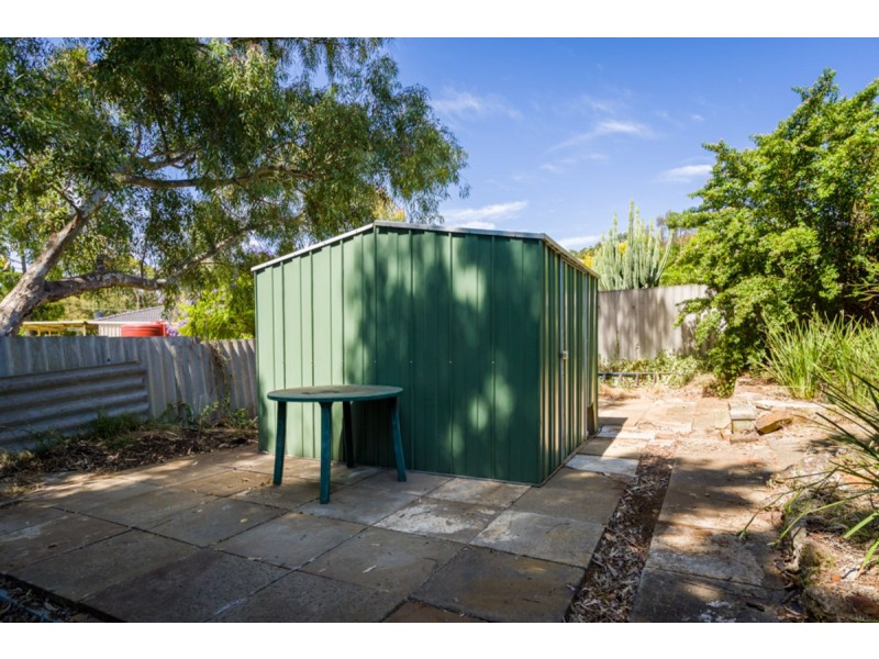 30 Ranford Street, Kelmscott WA 6111