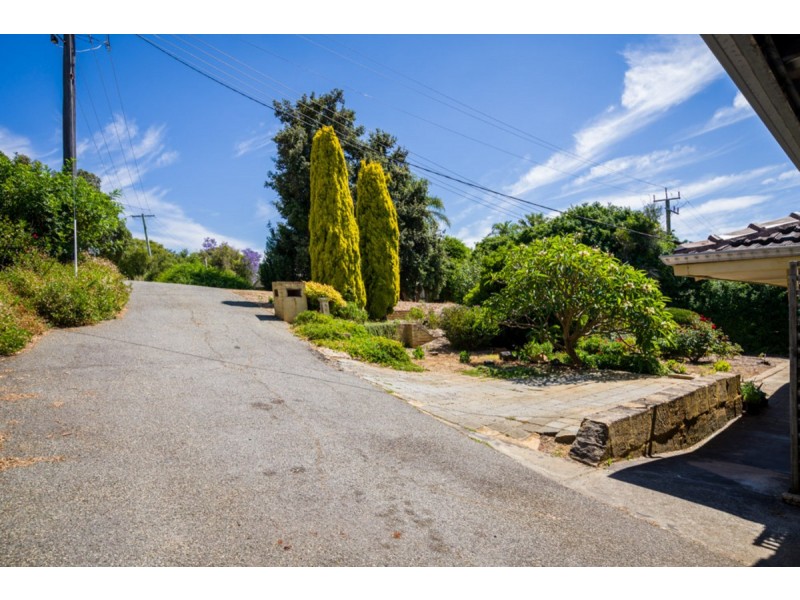 30 Ranford Street, Kelmscott WA 6111