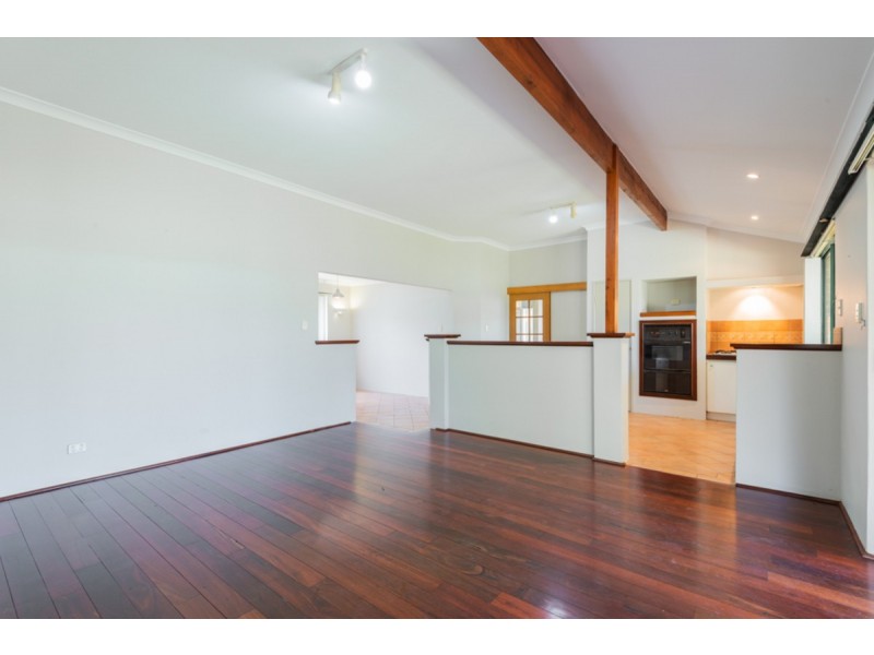 21 Greenshank Close, East Cannington WA 6107