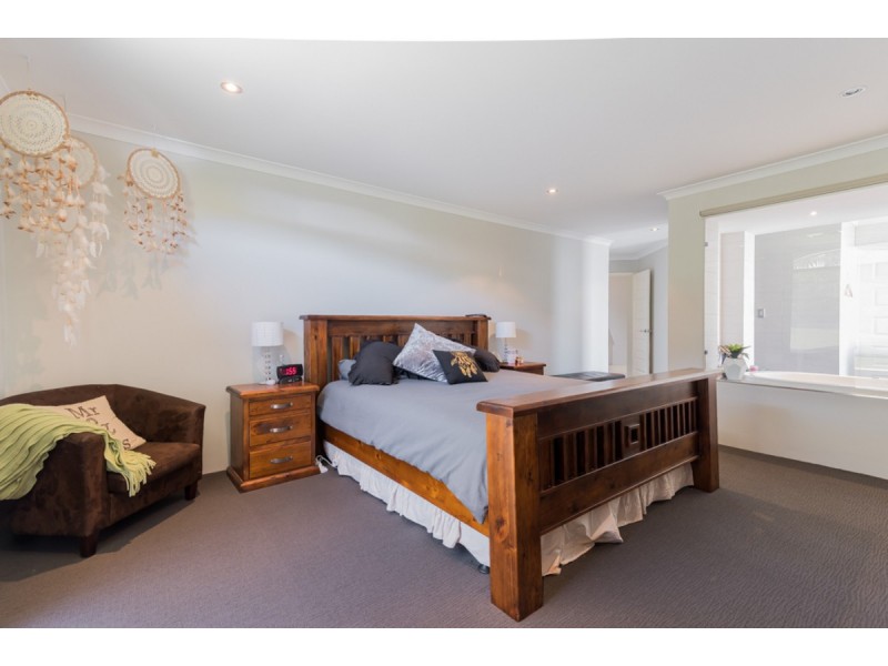 22 Maclean Street, Roleystone WA 6111