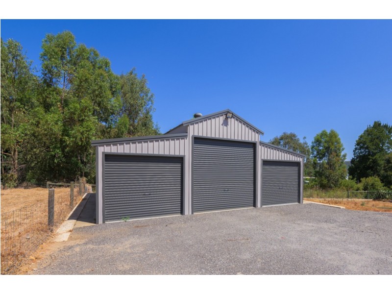 22 Maclean Street, Roleystone WA 6111