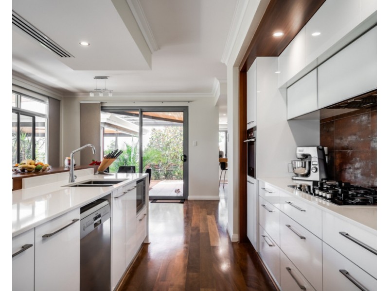 11 Flello Rise, Bedfordale WA 6112