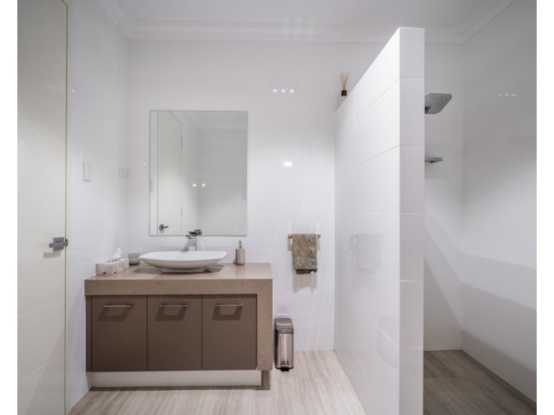 11 Flello Rise, Bedfordale WA 6112