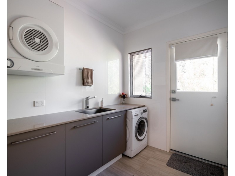 11 Flello Rise, Bedfordale WA 6112