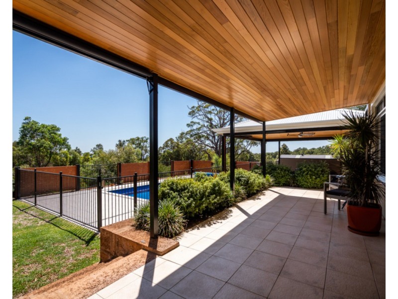 11 Flello Rise, Bedfordale WA 6112