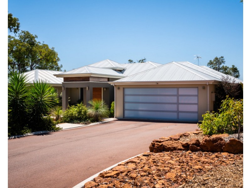 11 Flello Rise, Bedfordale WA 6112