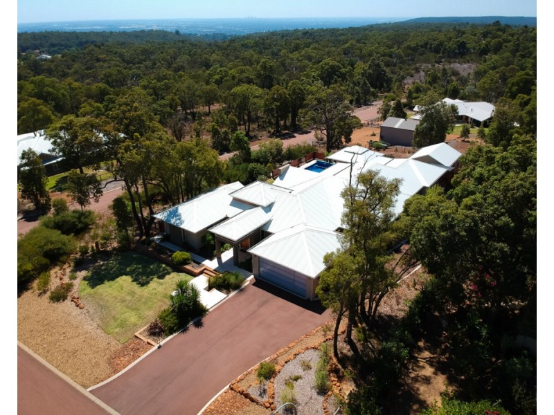 11 Flello Rise, Bedfordale WA 6112