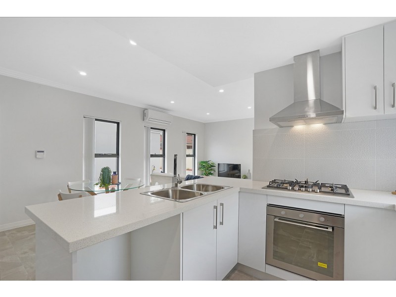 4/15 Gartrell Street, Midland WA 6056