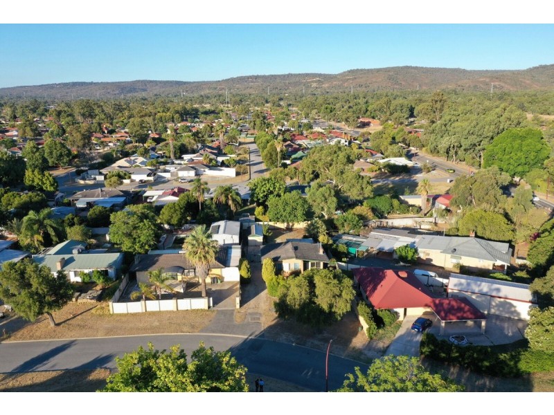 4 Stanford Street, Maddington WA 6109