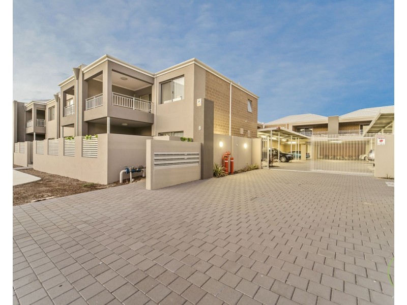 8 Blackburn Street, Maddington WA 6109