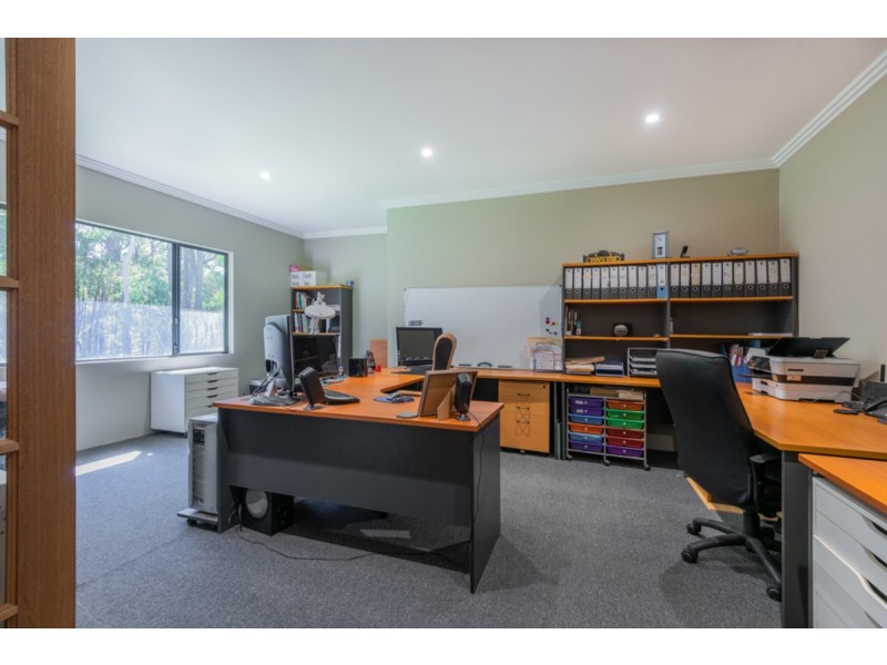 38 Equestrian Avenue, Bedfordale WA 6112