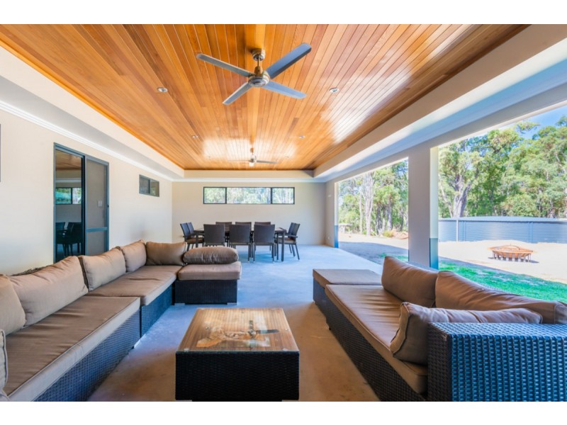 38 Equestrian Avenue, Bedfordale WA 6112