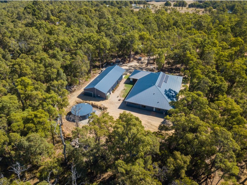 38 Equestrian Avenue, Bedfordale WA 6112