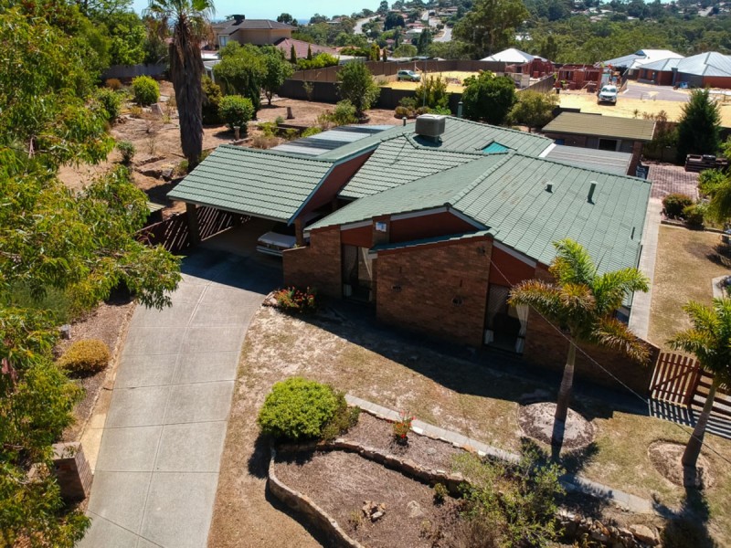 6 Topaz Court, Mount Richon WA 6112