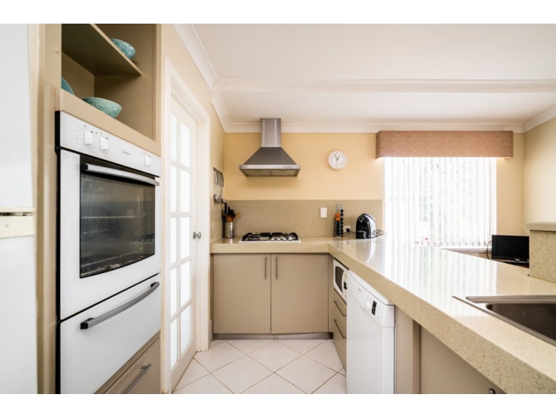 9 Jade Street, Mount Richon WA 6112