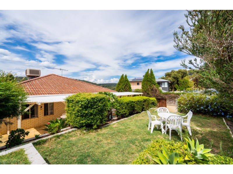 9 Jade Street, Mount Richon WA 6112