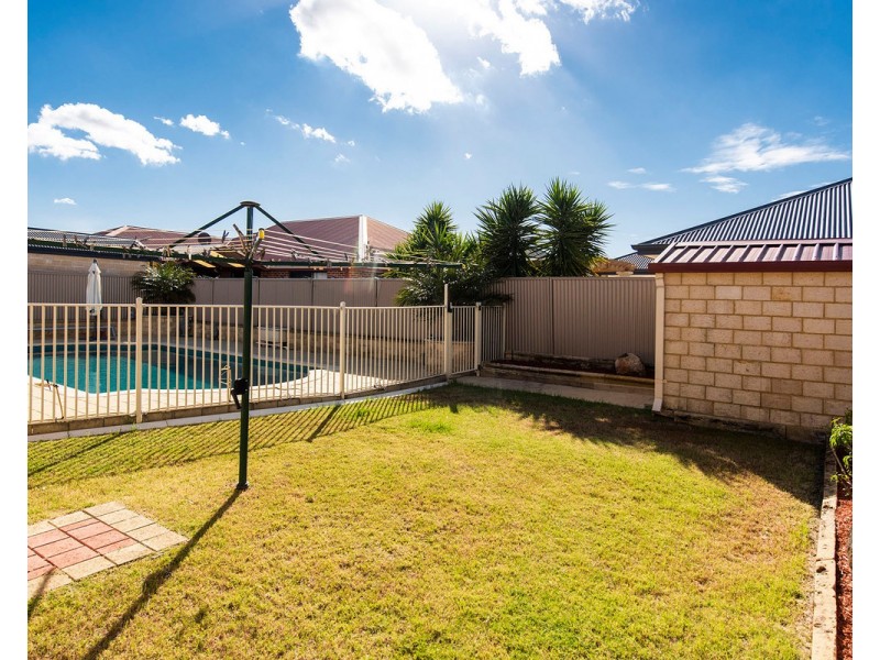 21 Sandmartin Drive, Southern River WA 6110