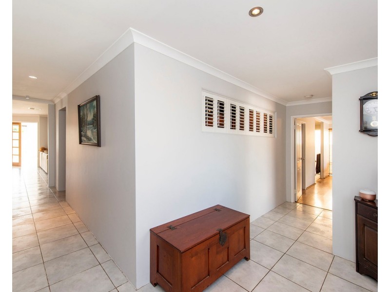 21 Sandmartin Drive, Southern River WA 6110