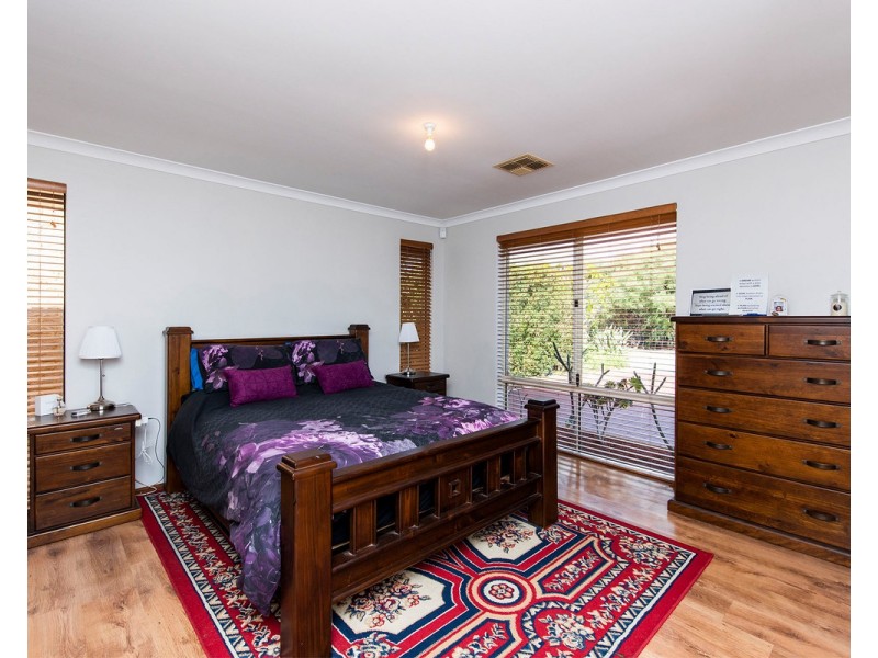 21 Sandmartin Drive, Southern River WA 6110