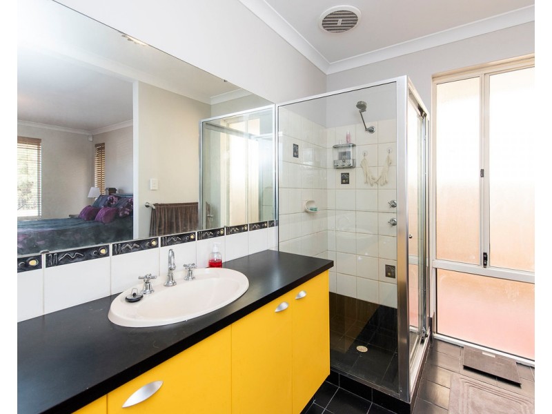 21 Sandmartin Drive, Southern River WA 6110