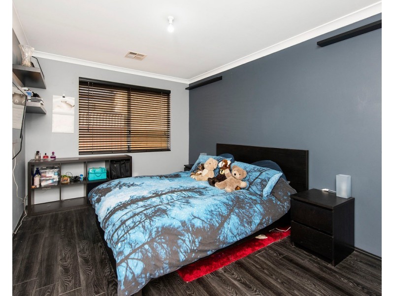 21 Sandmartin Drive, Southern River WA 6110