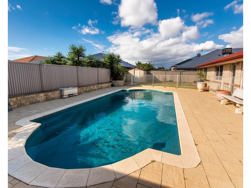 21 Sandmartin Drive, Southern River WA 6110