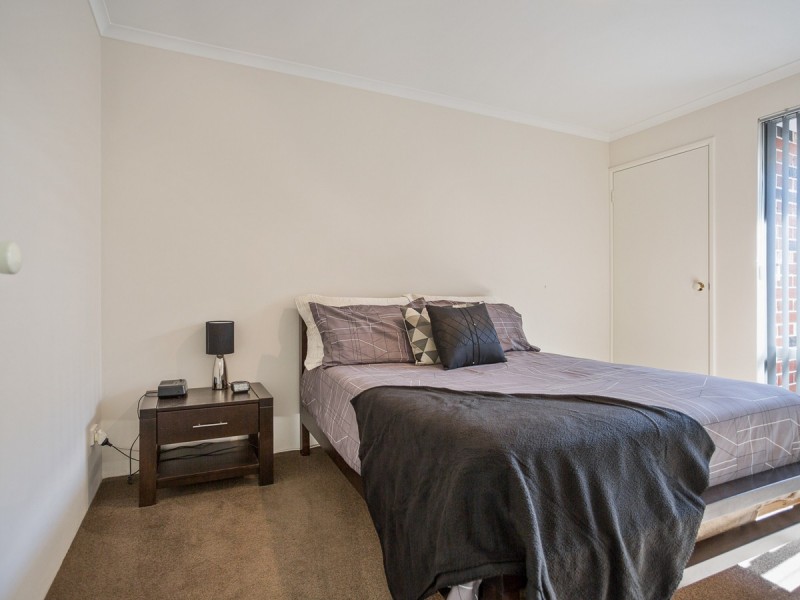 6 Rushmore Avenue, Canning Vale WA 6155